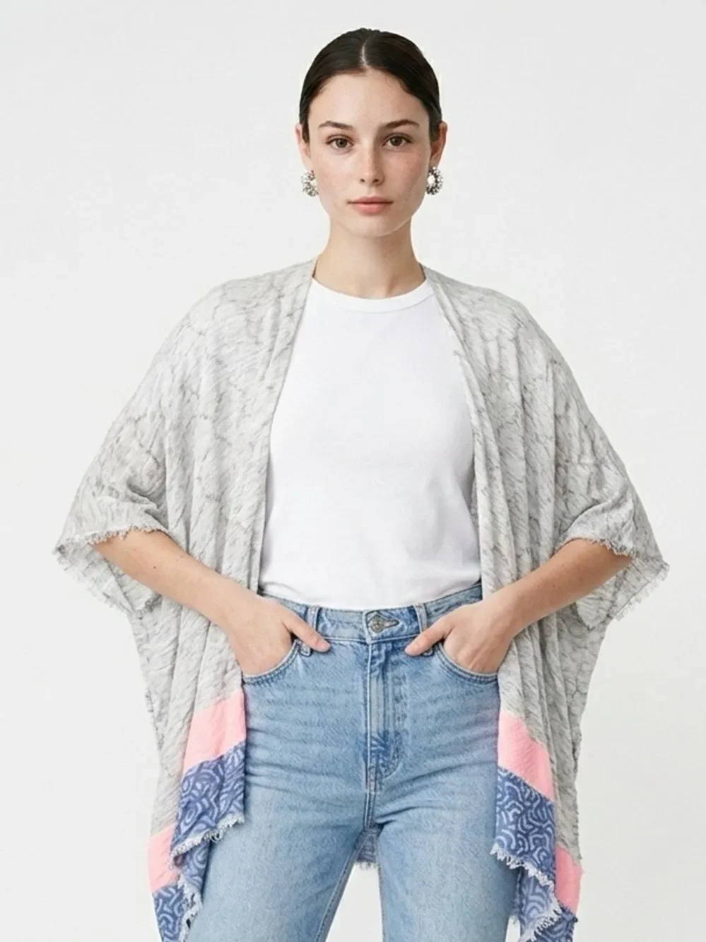 FRANCESCA’S | Colorblock Patterned Kimono Gray, Neon Coral, and Blue Women’s OS
